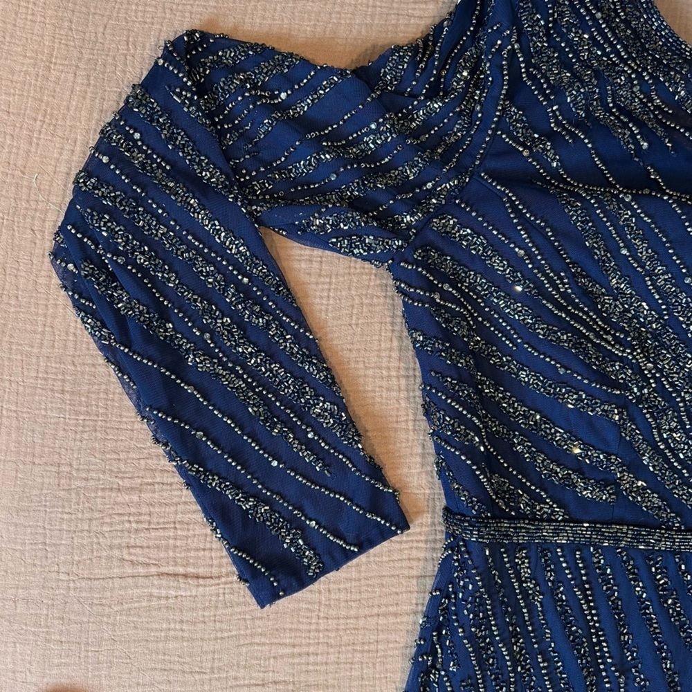 NWT Mac Duggal Midnight Long Sleeve Silver Beaded Column Gown, size 10 - Picture 9 of 10